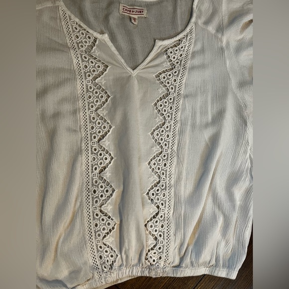 EUC Cape Juby short sleeve top. Size Large. Flutter sleeve. Elastic waist. White - Picture 3 of 10